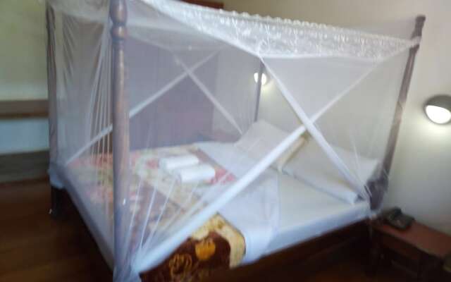 Entebbe Flight Motel