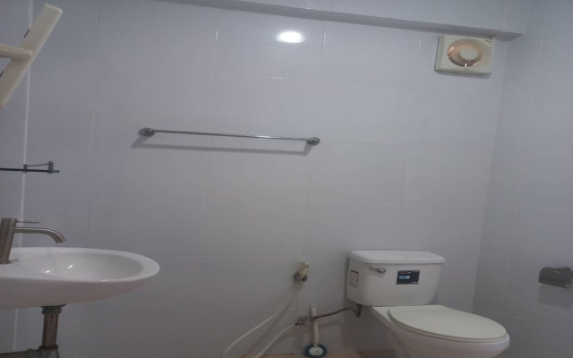 OYO 75474 Funkey Fulung Andy & Tan Guest House