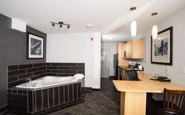 Western Star All Suites Carnduff