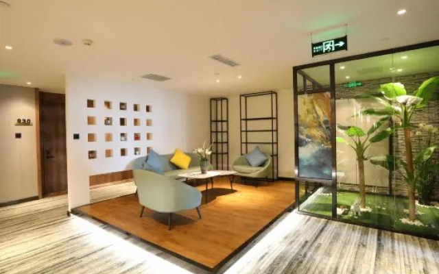 Daya Jingting Hotel (The Seventh People's Hospital Zhongyuan Fota Branch)