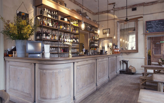 The Orange Public House  Hotel