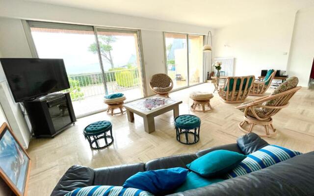 Villa Simone vue mer 2min à pied de la plage