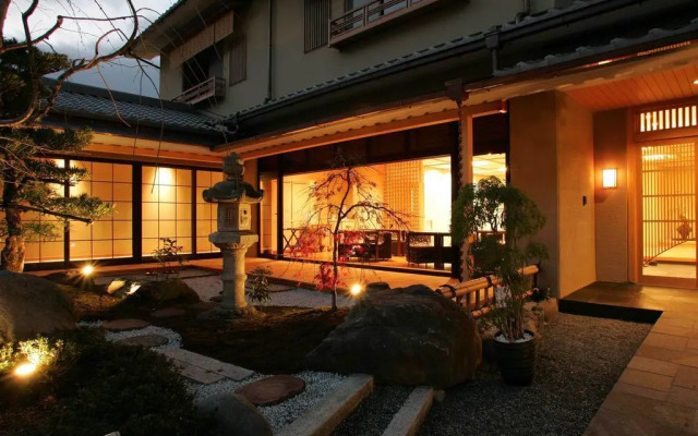 Ryotei Rangetsu
