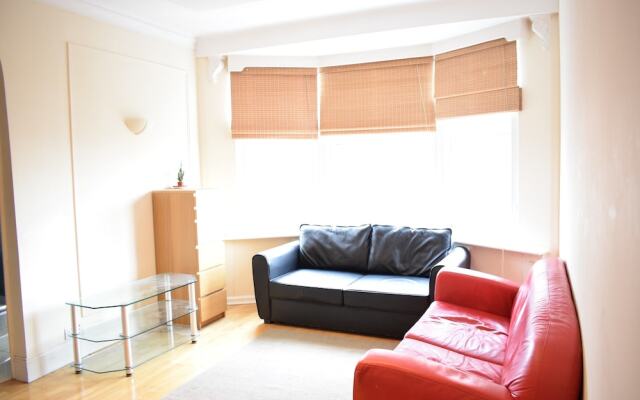 Amazing 1 Bedroom Apartment Close to Hyde Park
