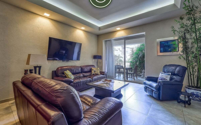 Amazing 1 BR Condo - Rooftop Pool - Bay View