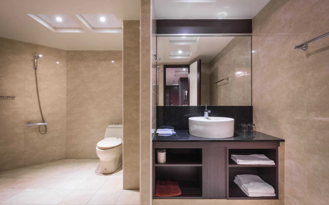 Twinstar Hotel