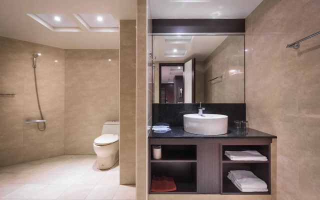Twinstar Hotel