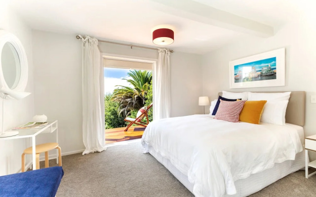 Eight on Church Waiheke Accommodation
