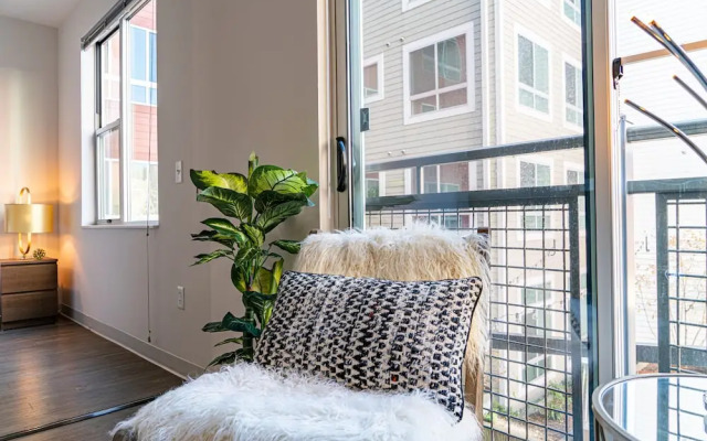 Washington DC Luxury Suites by H