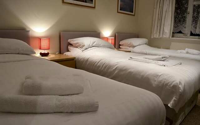 Ava House Bed and Breakfast