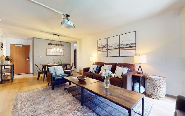 Aspen Creek #115 2 Bedroom Condo by RedAwning