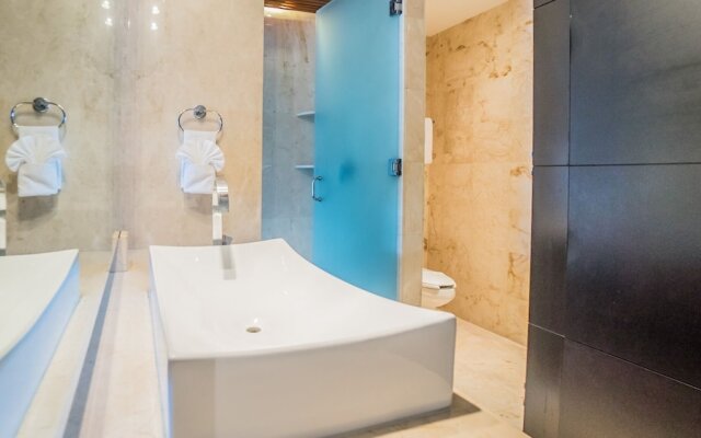 Las Brisas 402 1 Bedroom Condo by RedAwning