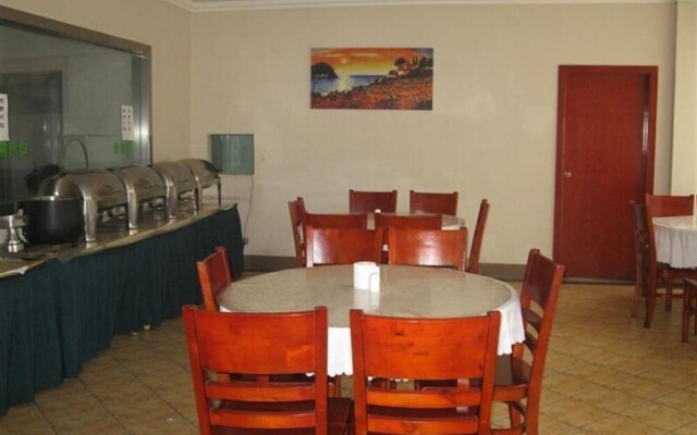 GreenTree Inn Chengdu Kuanzhai Alley RenMin Park Hotel