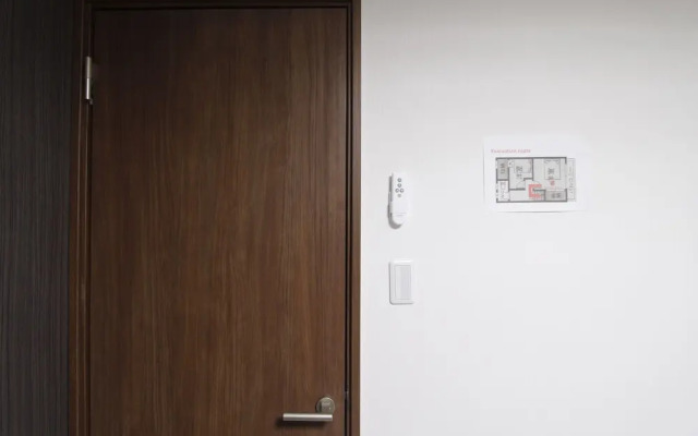 Ko's Apartment, Tatsumi West Station