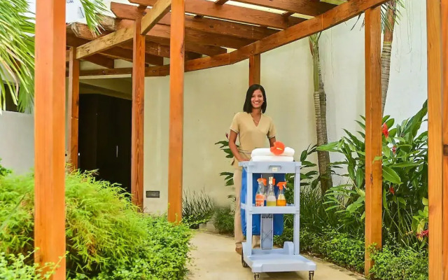 Playa Laguna Beach Condos