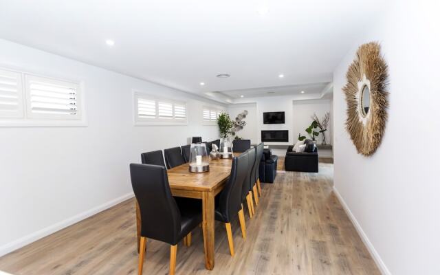 Two Ten Luxury CBD Accommodation