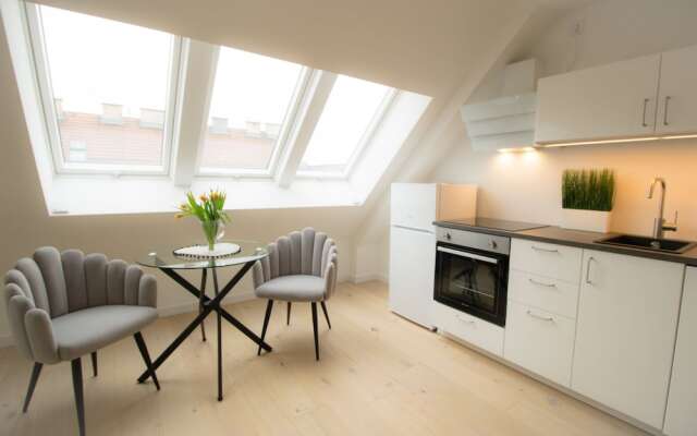 Stylish & Modern Apartment