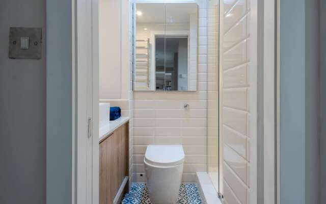 Modern 2 Bedroom Apartment, Wandsworth Town