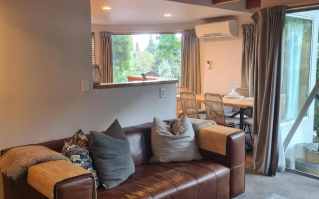 Villa 10 - Central Stylish Apartment