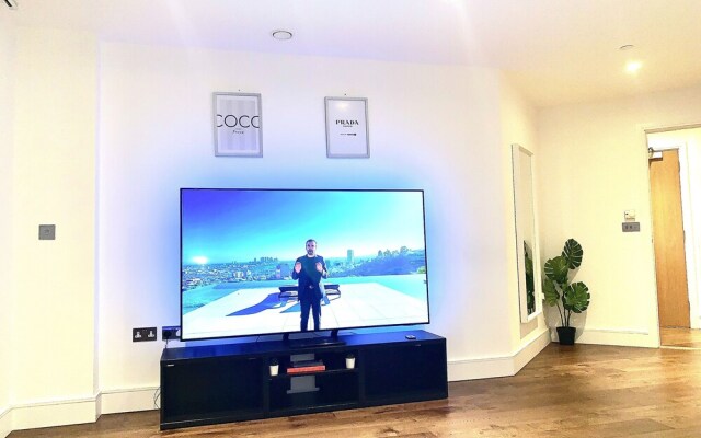 Stunning 1-bed Apartment in London Royal Excel