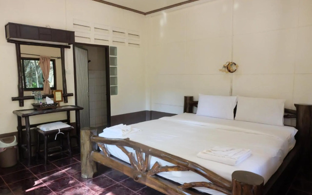 Pakmeng Resort