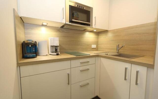 Metro-335-mit-Traumblick-ueber-die-Insel