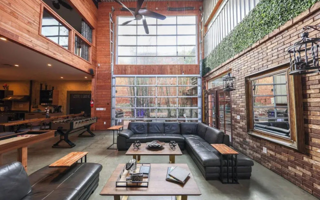 Bamboo Loft 6BR