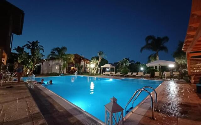 Depandance con Piscina e Jacuzzi