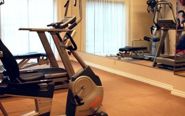 Travelodge Ambassador Bridge Windsor
