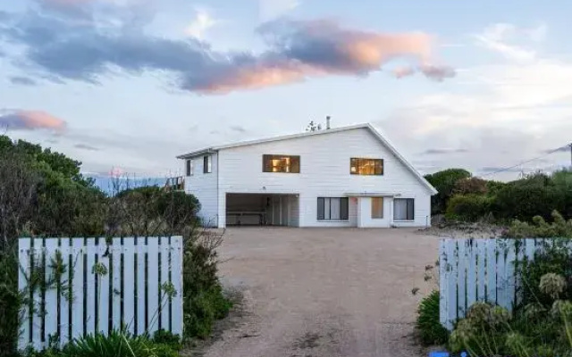 Nine Mile Beach House