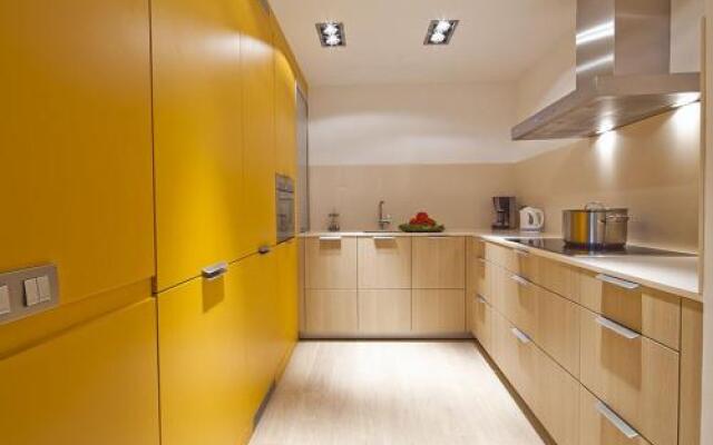 Friendly Rentals Portaferrissa