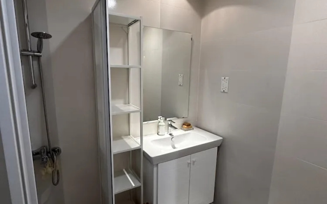 Charming and Cozy Apartment in Dubai Available now