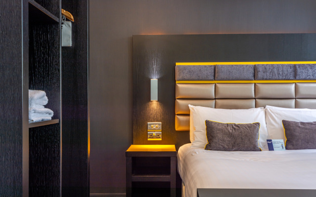 Aparthotel Roomzzz Nottingham City