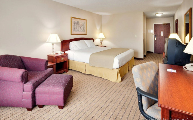 Holiday Inn Express Rochester NE- Irondequoit by IHG