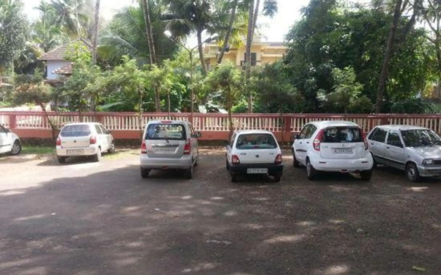 Mascot Paradise City Hotel