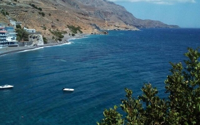 Melita 2-bed Apartment in Tris Ekklisies