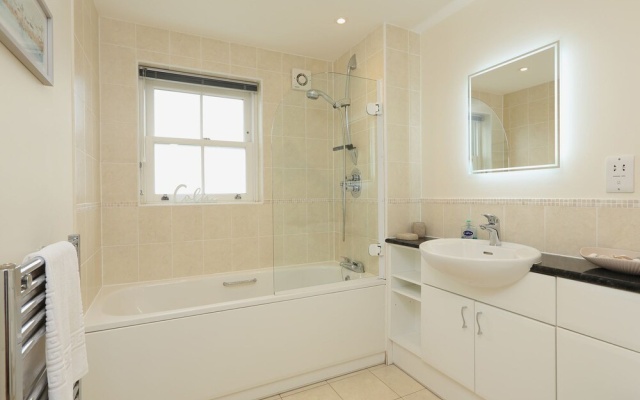 8 Thurlestone Beach