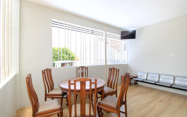 OYO 168 K-15 Residence