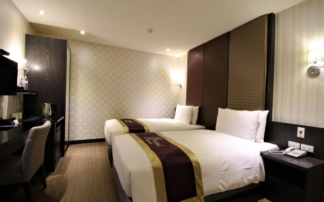J Hotel