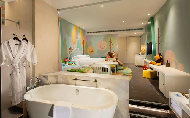 Hilton Sanya Yalong Bay Resort & Spa