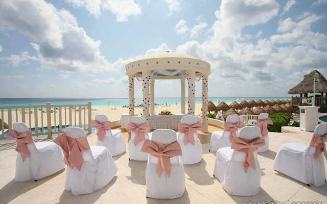 Golden Parnassus All Inclusive Resort & Spa - Adults Only