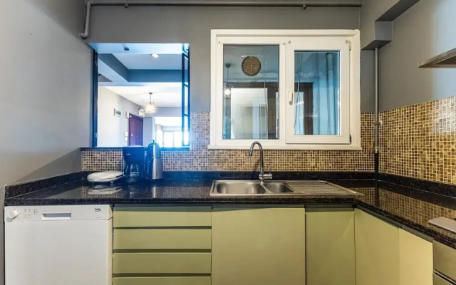 Duplex Flat w Panoramic Bosphorus View and Terrace