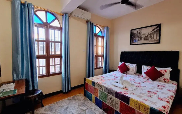 Rumaisa Hotel