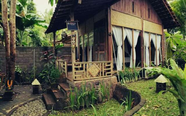 Didus Homestay Bed  Breakfast