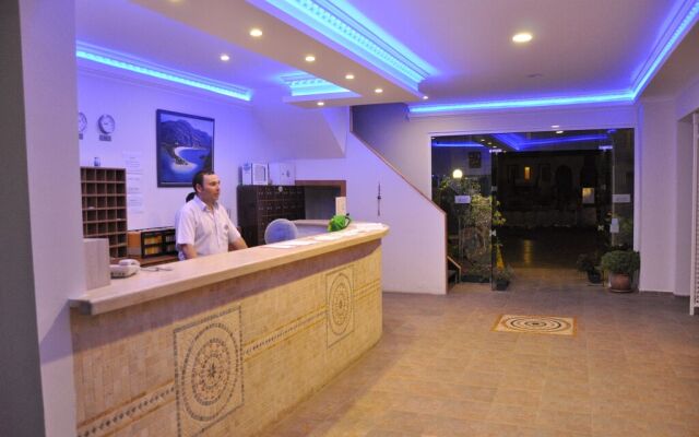 Akdeniz Beach Hotel