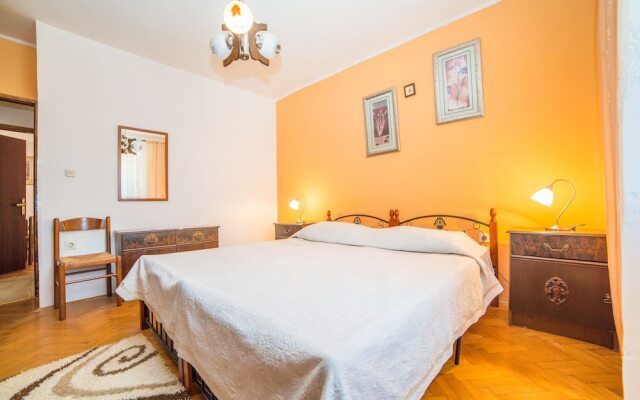 Vacation Pool Apartments