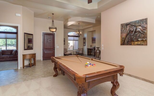 Casa Vista 4 Bedroom Home by RedAwning