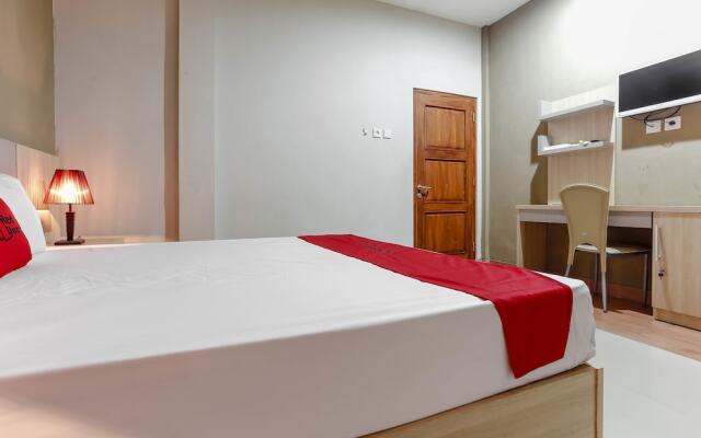 RedDoorz near Pascasarjana UGM 2