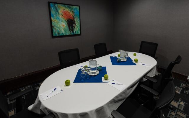 Holiday Inn Express Edmonton Downtown by IHG
