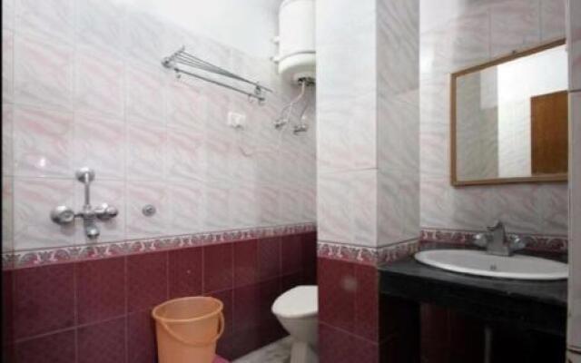 Pleasant Stay Near Library